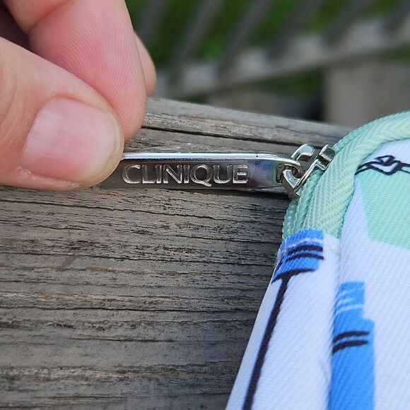 Clinique × Kate Spade Cosmetic Bag Makeup Pouch - Picture 3 of 6